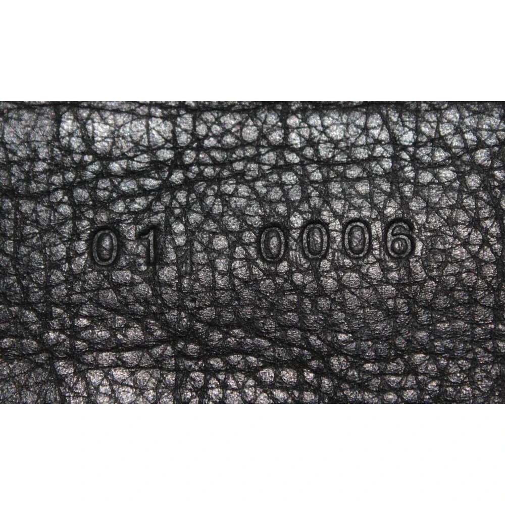 Veneta Cinture NWT Classic Belt Size 115 (US 44) in Black Leather Made in Italy